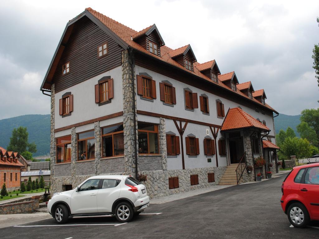 Hotel Gacka Otocac Luaran gambar